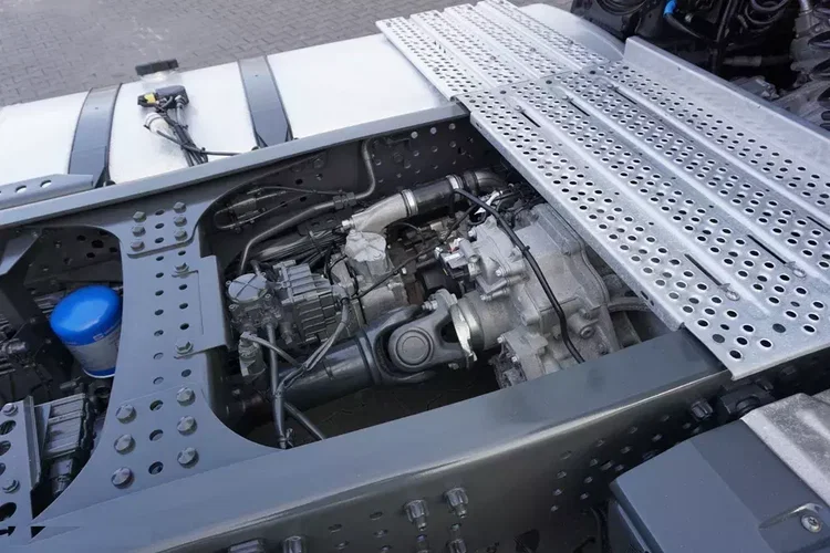 Mercedes ACTROS / 1851 / E 6 / MP 5 / ACC / MEGA / LOW DECK / RETARDER / BIG SPACE zdjęcie 10