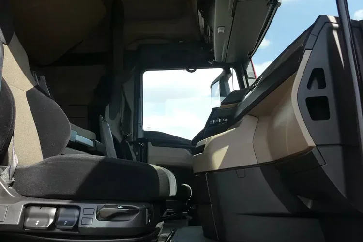 TGX 18.510 / AUTOMAT / EURO 6 / STANDARD / PEŁEN SERWIS W ASO MAN / zdjęcie 28