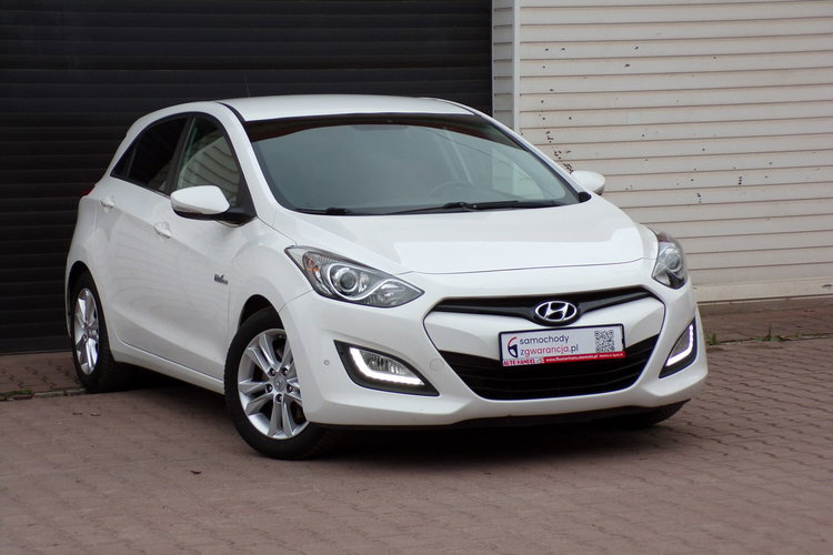 Hyundai i30 Kamera /Led /NAVI /Klimatronic /1.6 /135KM /2015 zdjęcie 2