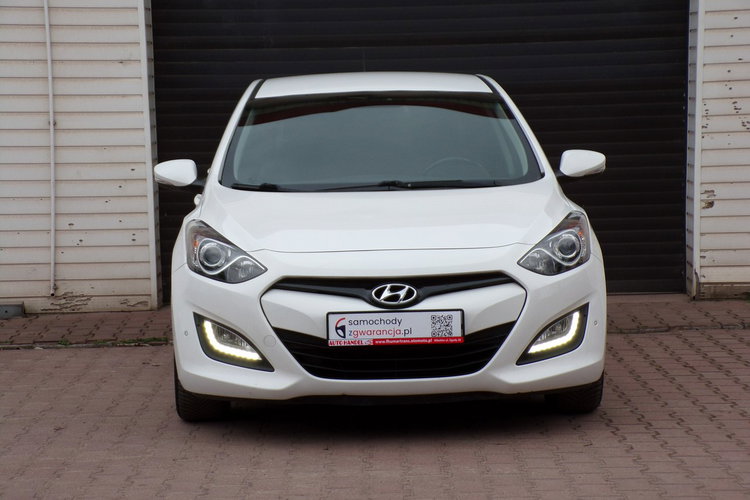 Hyundai i30 Kamera /Led /NAVI /Klimatronic /1.6 /135KM /2015 zdjęcie 6