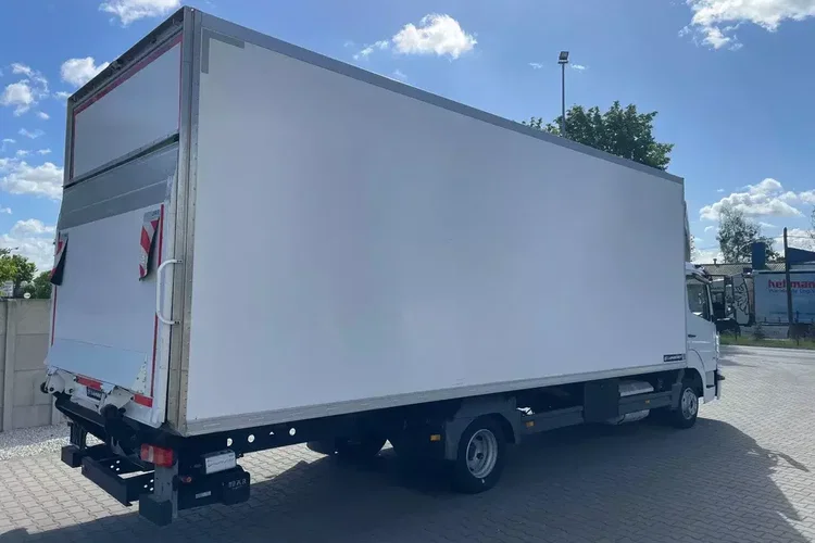 Mercedes ATEGO 818, IZOTERMA OGRZEWANA zdjęcie 6