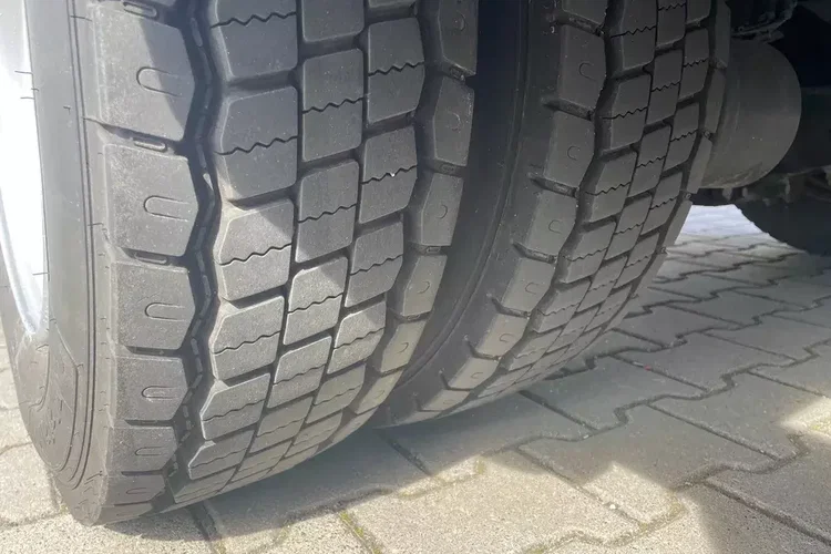 Mercedes ATEGO 818 , ładowność 3.2 tony zdjęcie 15