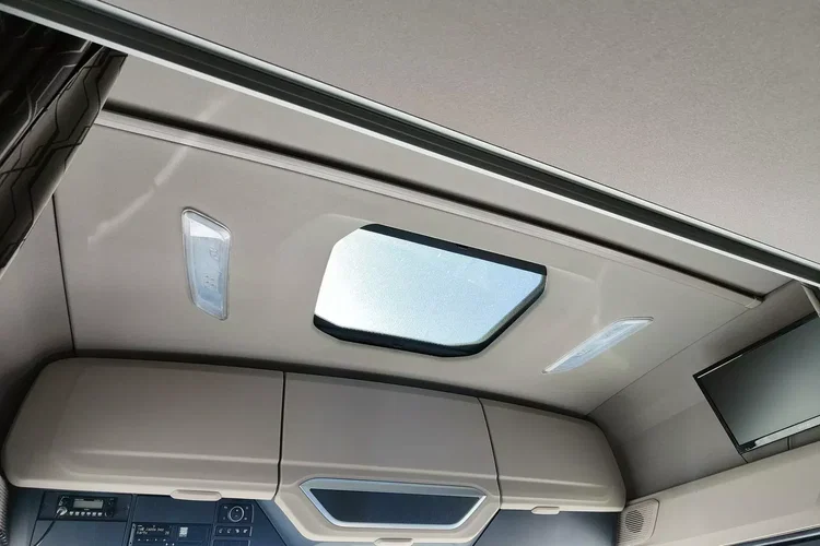 DAF XG 480 / EURO 6 / TV / BOGATE WYPOSAŻENIE / AUTOMAT / zdjęcie 39