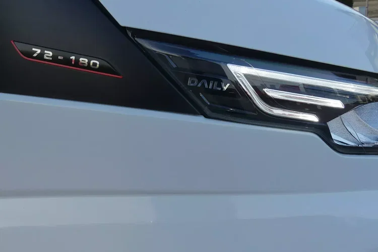 Iveco DAILY 70C18 / SKRZYNIA / FABRYCZNIE NOWE / NA PODUSZKACH / zdjęcie 12