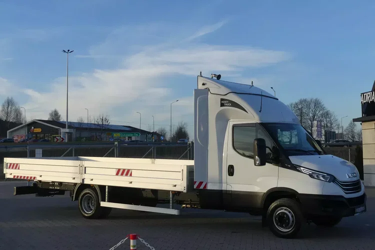 Iveco DAILY 70C18 / SKRZYNIA / FABRYCZNIE NOWE / NA PODUSZKACH / zdjęcie 9