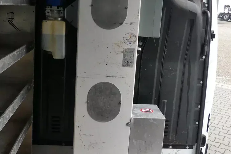 Renault MASTER / PODNOŚNIK KOSZOWY / ZWYŻKA 12M / zdjęcie 22