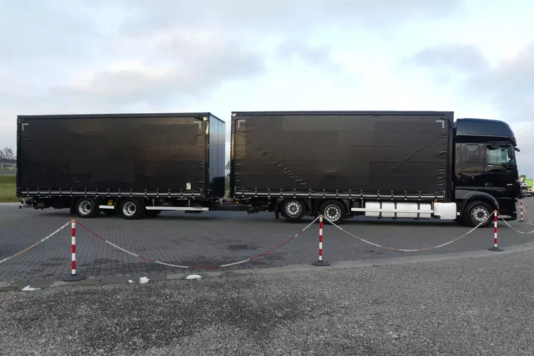 DAF XF 106.480 / EURO 6 / ZESTAW PRZEJAZDOWY / TANDEM / zdjęcie 10