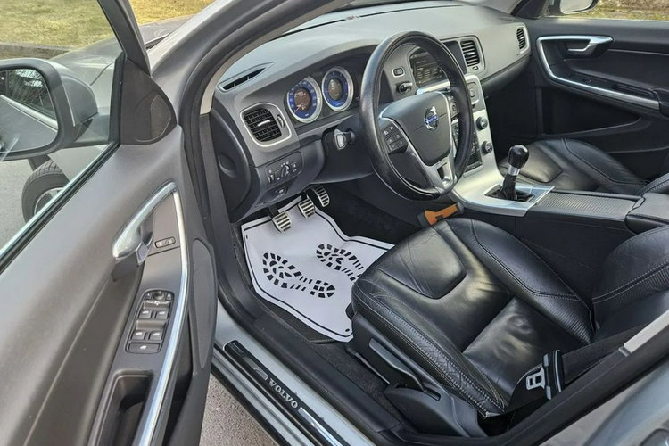 Volvo S60 R-Design Bogate Wyposażenie Pełna Historia Serwisowa Nowe Wtryski zdjęcie 13