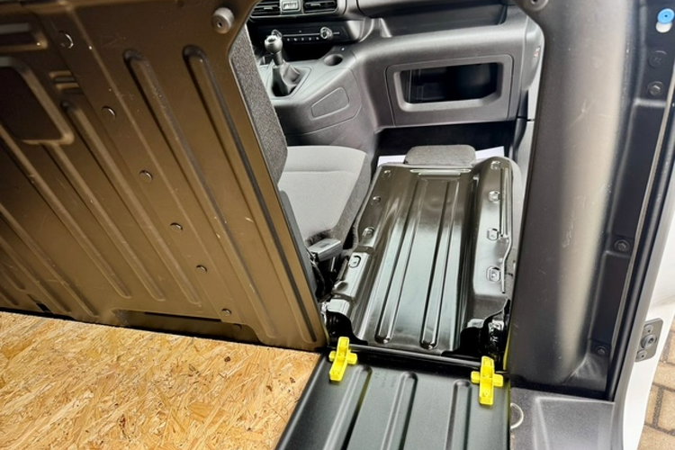 Toyota Proace City SALON PL / 156tys.km / L2H1 DŁUGI / 3 OSOBY / KLIMA /GWARANCJA zdjęcie 7