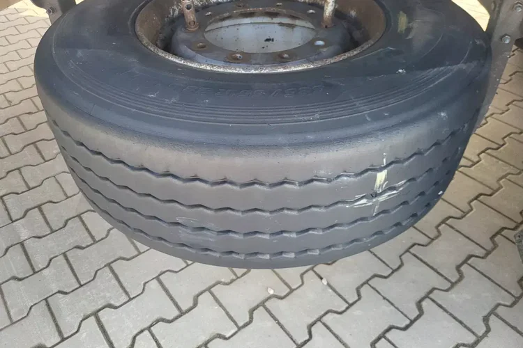 Schmitz ThermoKing SLXi300; DOST; Uchwyty promowe, Paleciara zdjęcie 9