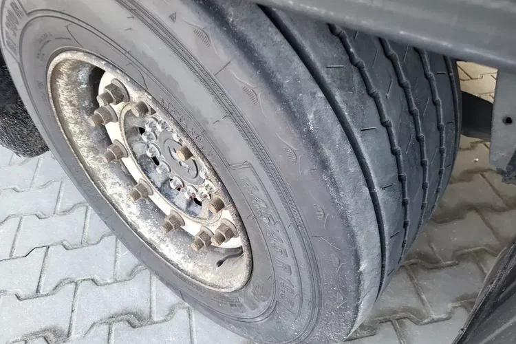 Schmitz Joloda; podnoszony dach; koła 435/50R19.5 zdjęcie 10