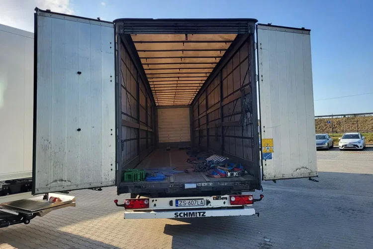 Schmitz Joloda; podnoszony dach; koła 435/50R19.5 zdjęcie 11