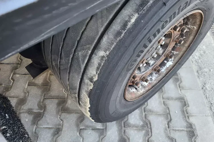 Schmitz Joloda; podnoszony dach; koła 435/50R19.5 zdjęcie 8