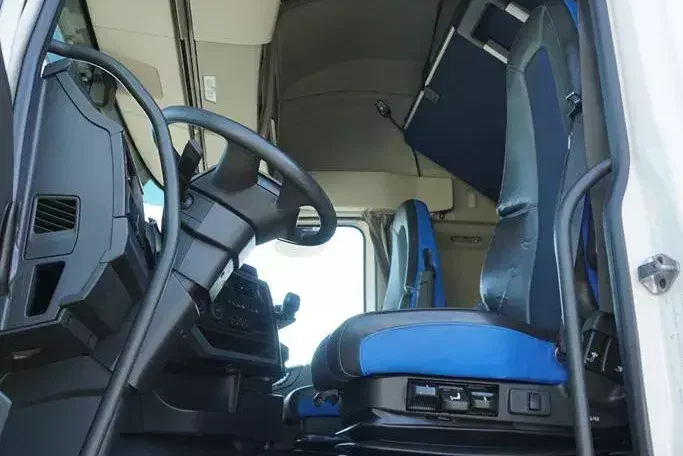 Volvo / FH / 460 / I – SAVE / XL / EURO 6 / ACC / I -COOL / NOWY MODEL zdjęcie 7