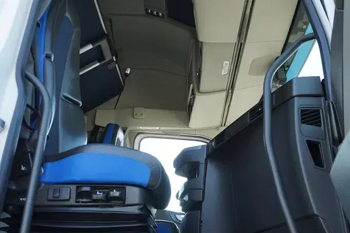 Volvo / FH / 460 / I – SAVE / XL / EURO 6 / ACC / I -COOL / NOWY MODEL zdjęcie 8