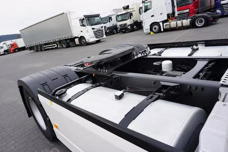 Volvo FH / 460 / I – SAVE / XL / EURO 6 / ACC / I – COOL zdjęcie 31