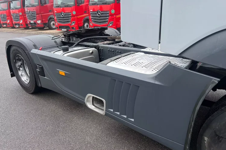 Mercedes ACTROS MP5 zdjęcie 8