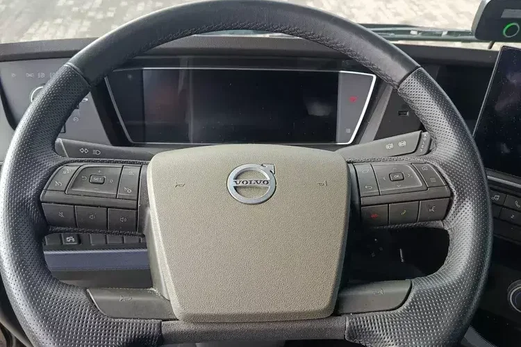 Volvo FH zdjęcie 5