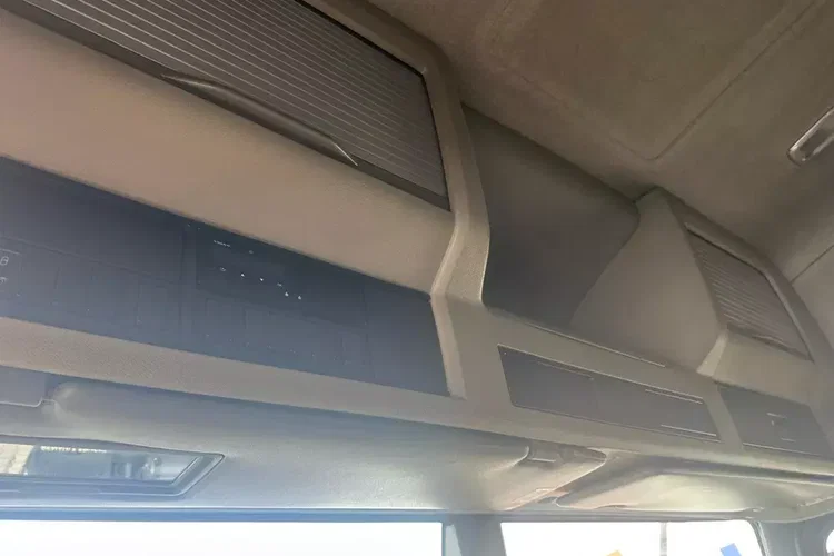 Volvo FM zdjęcie 17