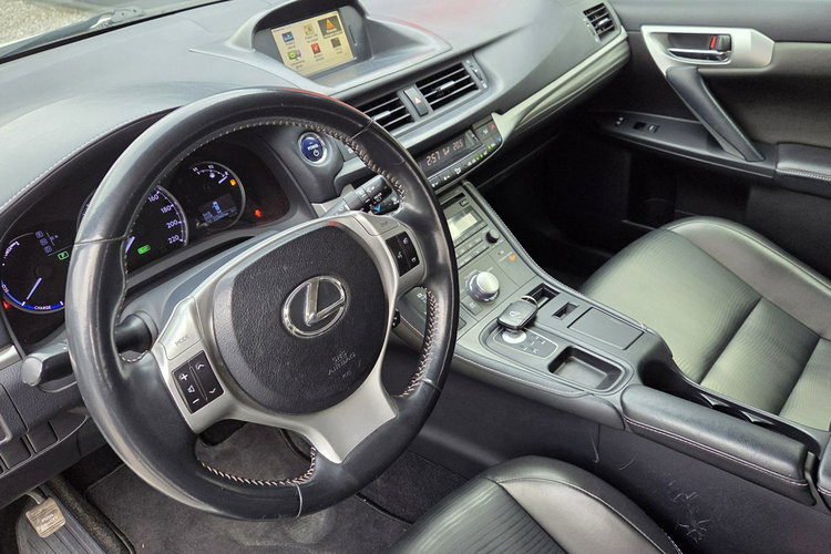 Lexus CT 1.8 HSD 136KM LIFT Kamera PDC LEDY Skóra Navi Super stan zdjęcie 20
