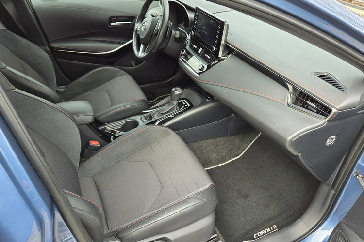 Toyota Corolla 2.0HSD 184KM Executive SalonPL Head Up Skóra Hand free FULL Serwis ASO zdjęcie 13