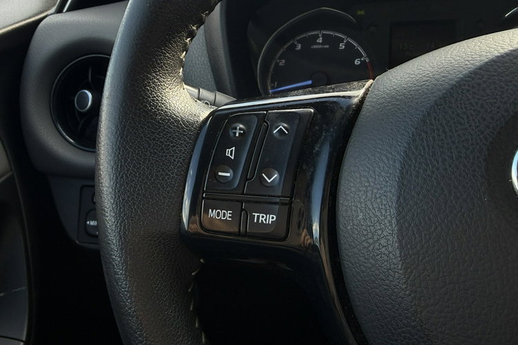 Toyota Yaris Salon Polska Bezwypadkowy Krajowy Stan Bardzo Dobry zdjęcie 11