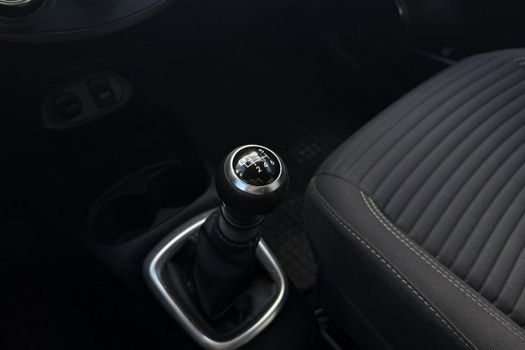 Toyota Yaris Salon Polska Bezwypadkowy Krajowy Stan Bardzo Dobry zdjęcie 16