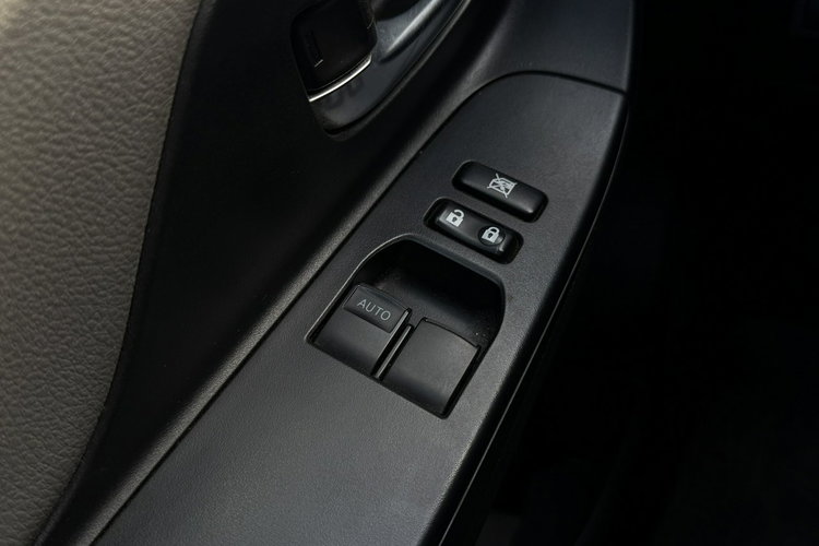 Toyota Yaris Salon Polska Bezwypadkowy Krajowy Stan Bardzo Dobry zdjęcie 18