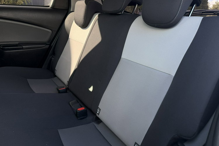 Toyota Yaris Salon Polska Bezwypadkowy Krajowy Stan Bardzo Dobry zdjęcie 19