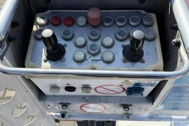 Nissan Cabstar zdjęcie 42