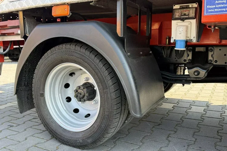 Nissan Cabstar zdjęcie 29