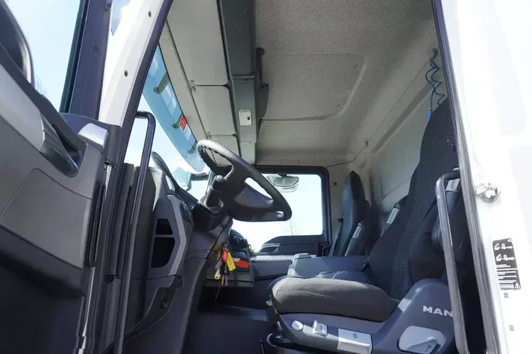 MAN TGM 26.340 / Zabudowa WUKO Rivard 11.8 m3 / 150 tys. km / oś skrętna / 2 szt zdjęcie 23