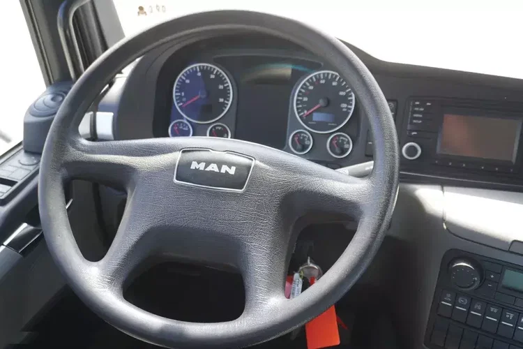 MAN TGM 26.340 / Zabudowa WUKO Rivard 11.8 m3 / 150 tys. km / oś skrętna / 2 szt zdjęcie 28