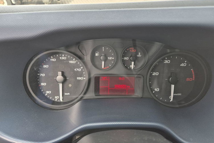 IVECO DAILY 35S18 zdjęcie 6