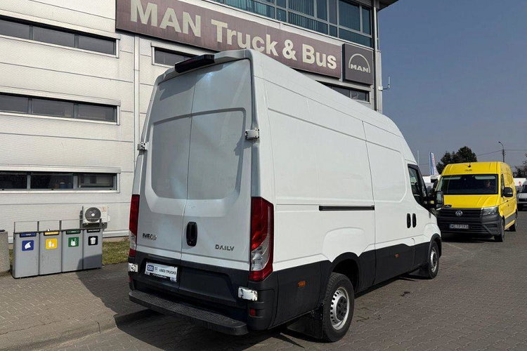 IVECO DAILY 35S18 zdjęcie 3