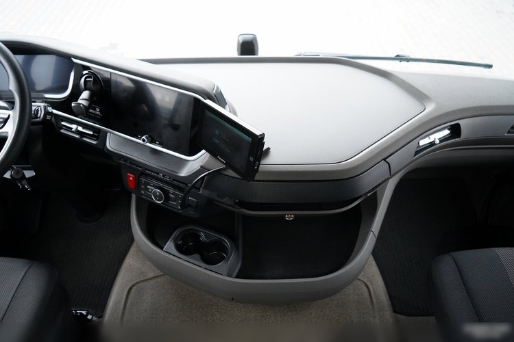 DAF XF 480 / RETARDER / KLIMA POSTOJOWA / 2023 R zdjęcie 31