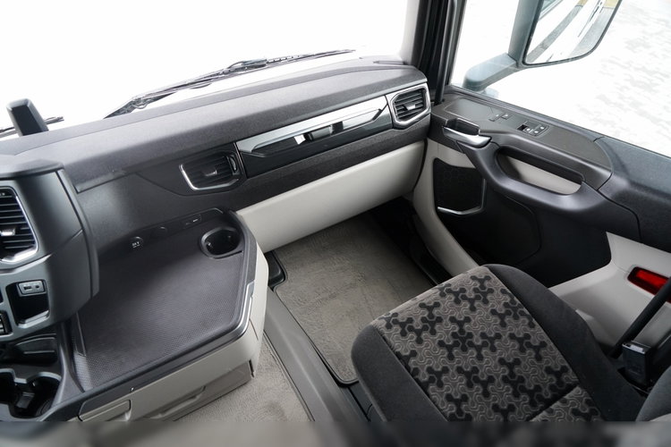 Scania R 500 / HYDRAULIKA /  RETARDER  / CAŁA NA PODUSZKACH / OPONY 100 % / zdjęcie 32