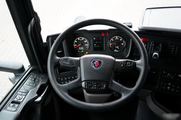 Scania S 500 / RETARDER / LOW DECK / MEGA / BAKI 1400 L / KLIMA POSTOJOWA / PO ZŁOTYM KONTRAKCIE SERWISOWYM zdjęcie 28