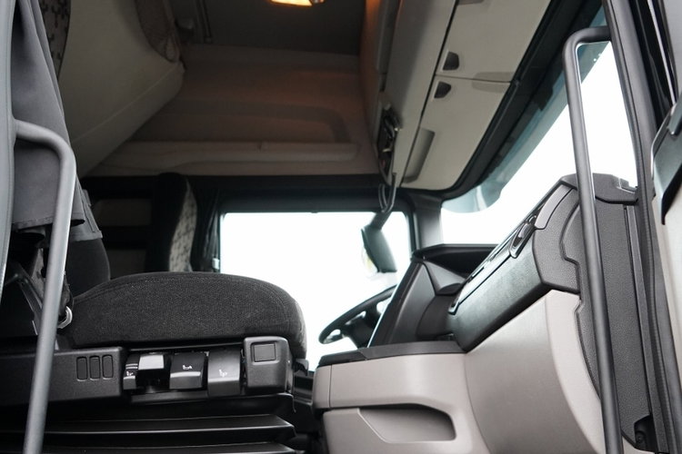 Scania S 500 / RETARDER / LOW DECK / MEGA / BAKI 1400 L / KLIMA POSTOJOWA / PO ZŁOTYM KONTRAKCIE SERWISOWYM zdjęcie 36