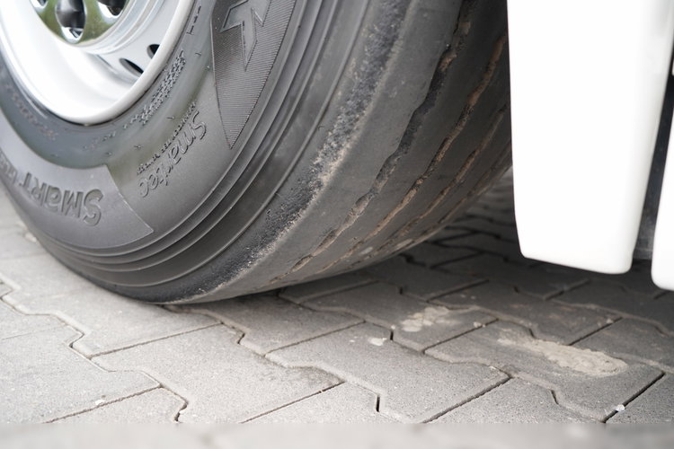 Scania R 450 / RETARDER / HYDRAULIKA / CAŁA NA PODUSZKACH zdjęcie 18