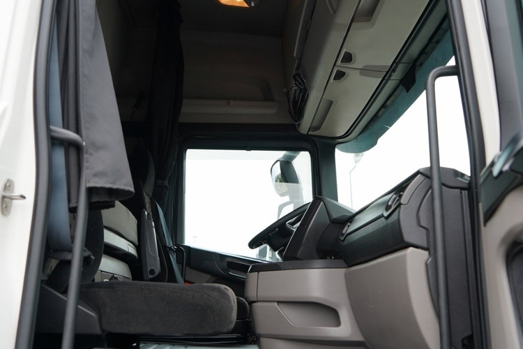 Scania R 450 / RETARDER / HYDRAULIKA / CAŁA NA PODUSZKACH zdjęcie 36