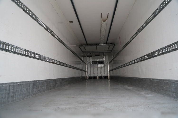 Lamberet  CHŁODNIA / CARRIER VECTOR 1850 MT / MULTITEMPERATURA / WINDA DHOLLANDIA  zdjęcie 17