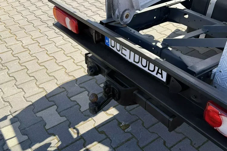 Nissan Cabstar zdjęcie 17