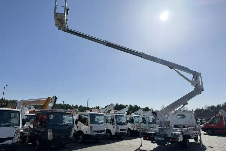 Nissan Cabstar zdjęcie 19