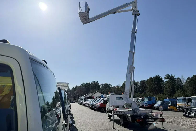 Nissan Cabstar zdjęcie 20