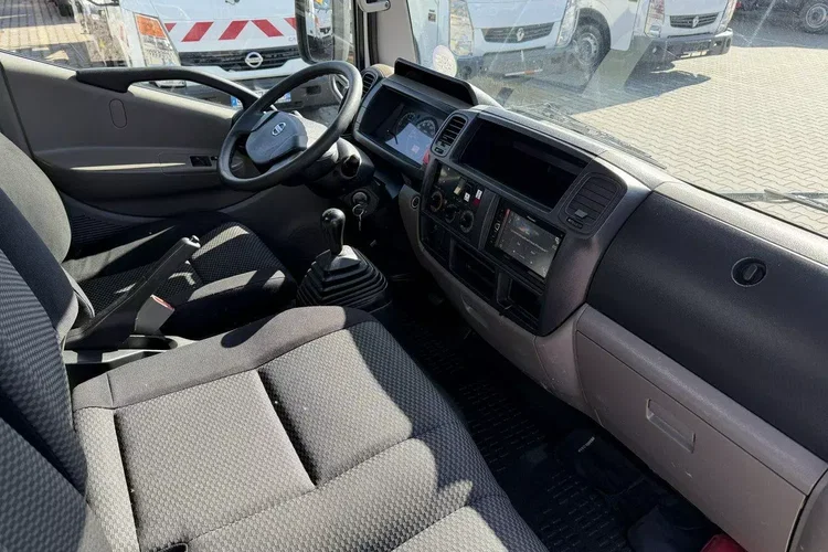 Nissan Cabstar zdjęcie 26