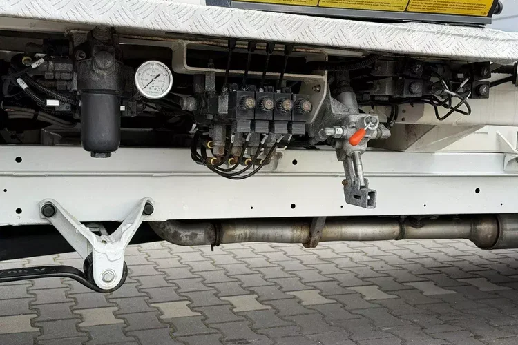 Mercedes Sprinter zdjęcie 14