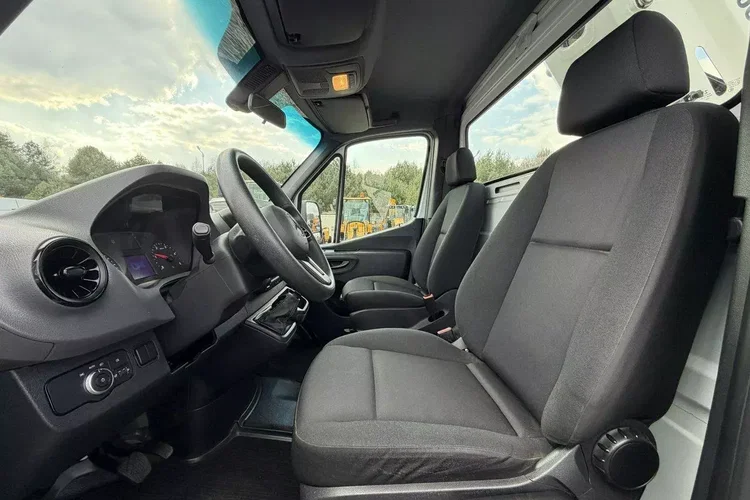 Mercedes Sprinter zdjęcie 23