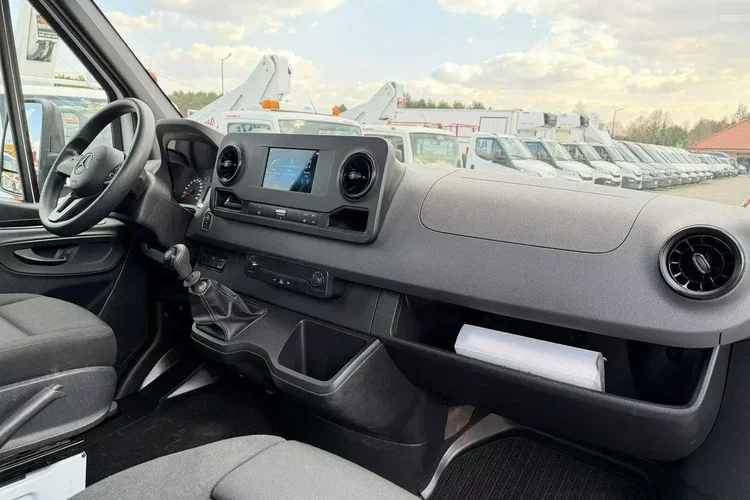 Mercedes Sprinter zdjęcie 28