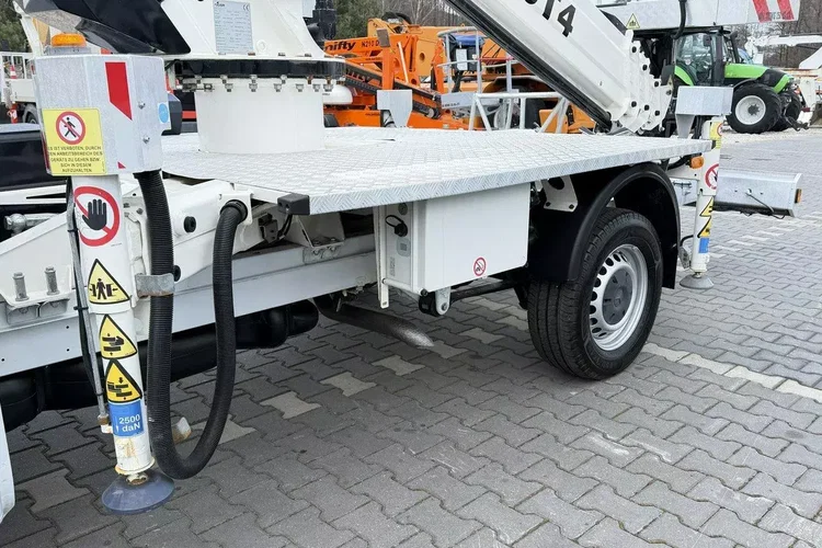 Mercedes Sprinter zdjęcie 9